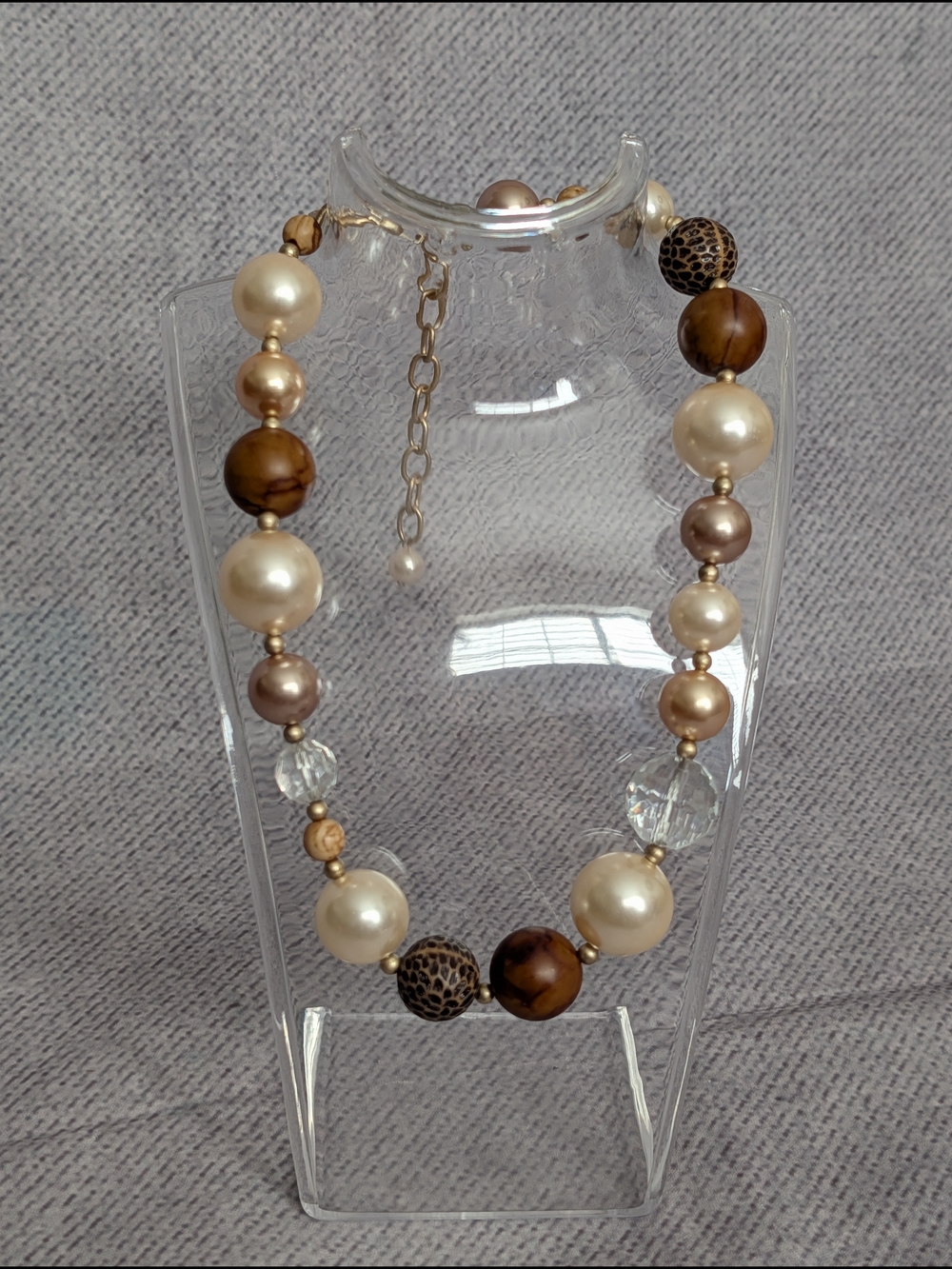 Cookie Lee Brown Faux Wood Pearl Beaded Gold Tone Metal Necklace Vintage